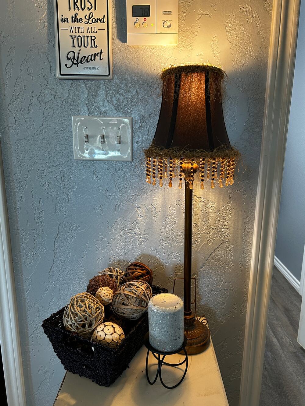 Vintage Victorian Style 37.5" Tall Table Lamp Beaded Fringe